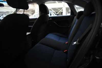 Ford Focus 1.6 MT (116 л. с.)