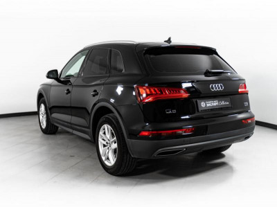 Audi Q5 2.0 TFSI S tronic quattro (249 л.с.)