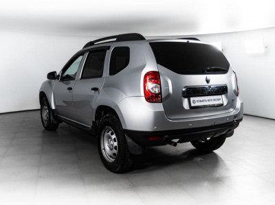 Renault Duster 2.0 АТ 4x4 (135 л. с.)