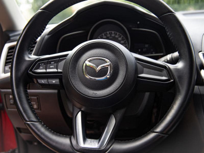 Mazda 3 1.5 AT (120 л.с.)