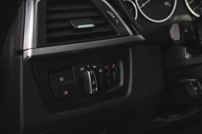 BMW 3 серия 320i AT (184 л. с.)