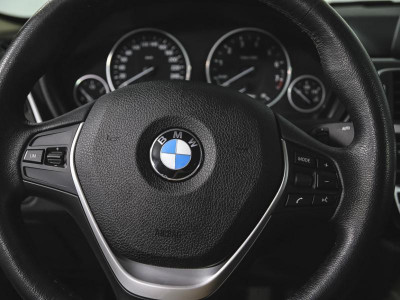 BMW 3 серия 320i AT (184 л. с.)