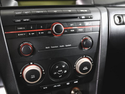 Mazda 3 1.6 MT (105 л. с.)