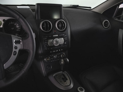 Nissan Qashqai 2.0 CVT 4WD (140 л. с.)
