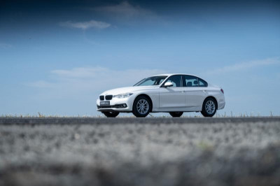 BMW 3 серия 320i AT (184 л. с.)