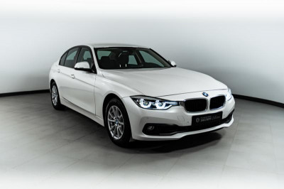 BMW 3 серия 320i AT (184 л. с.)