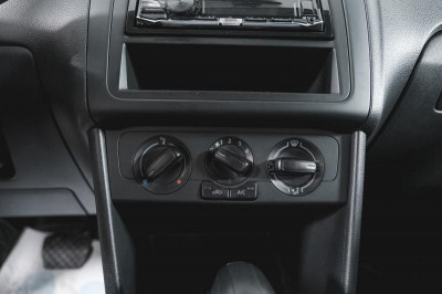 Volkswagen Polo 1.6 MPI AT (110 л. с.)
