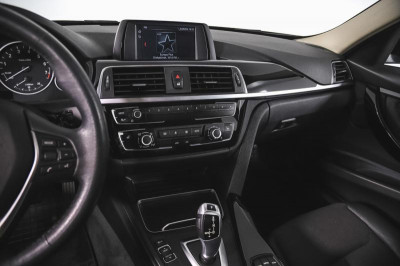 BMW 3 серия 320i AT (184 л. с.)
