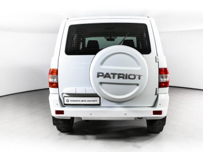 УАЗ Patriot 2.7 MT (128 л. с.)