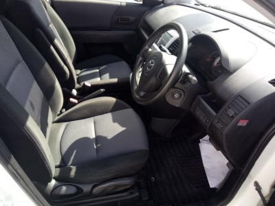 Mazda Premacy 2.0 AT 4WD (139 л. с.)