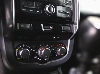 Renault Duster 2.0 MT 4x4 (143 л. с.)