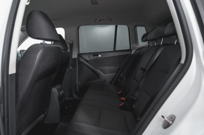 Volkswagen Tiguan 1.4 TSI BlueMotion DSG (150 л. с.)