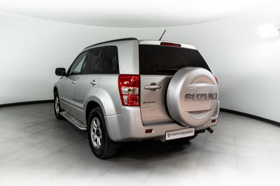 Suzuki Grand Vitara 2.0 AT (140 л.с.) 4WD