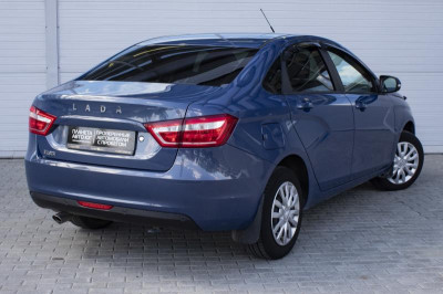 LADA Vesta 1.6 MT (106 л. с.)