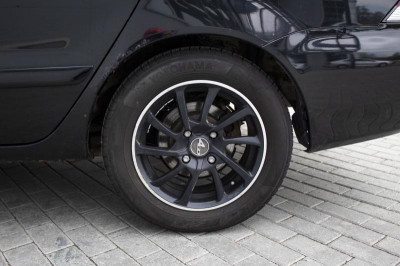 Mitsubishi Lancer 1.6 MT (98 л.с.)