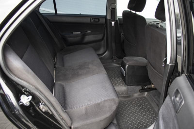 Mitsubishi Lancer 1.6 MT (98 л.с.)
