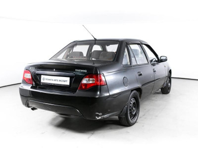 Daewoo Nexia 1.5 MT (80 л. с.)
