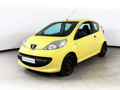 Peugeot 107 1.0 MT (68 л. с.)