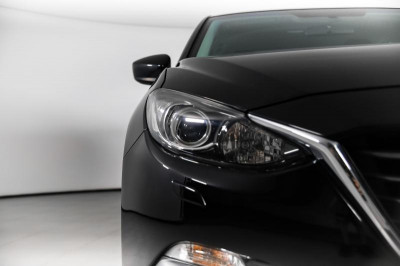 Mazda 3 1.6 AT (104 л. с.)