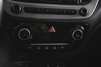 Hyundai Solaris 1.6 MT (123 л.с.)