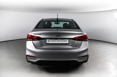 Hyundai Solaris 1.6 MT (123 л.с.)