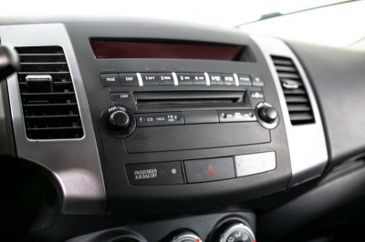 Mitsubishi Outlander 2.4 CVT 4WD (170 л. с.)