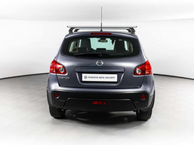 Nissan Qashqai 2.0 CVT 4WD (140 л. с.)