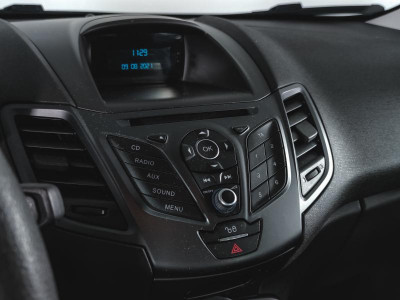 Ford Fiesta Седан 1.6 MT (105 л. с.)