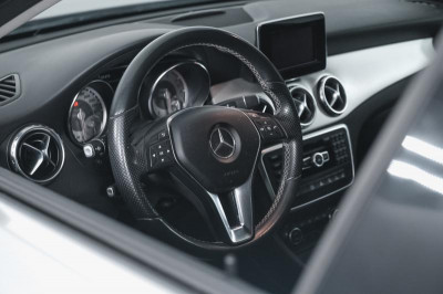 Mercedes-Benz GLA GLA 200 7G-DCT (156 л. с.)