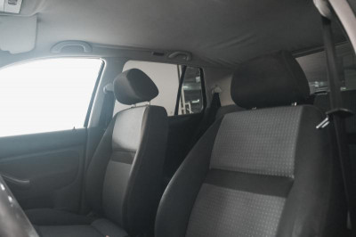 Volkswagen Golf 1.4 MT (75 л. с.)