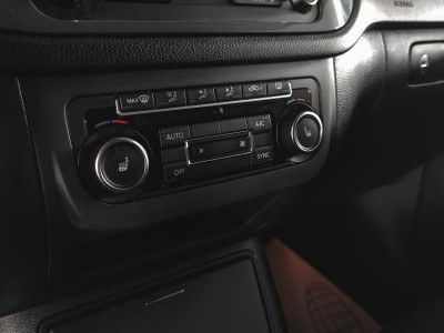 Volkswagen Tiguan 2.0d AT (140 л.с.) 4WD