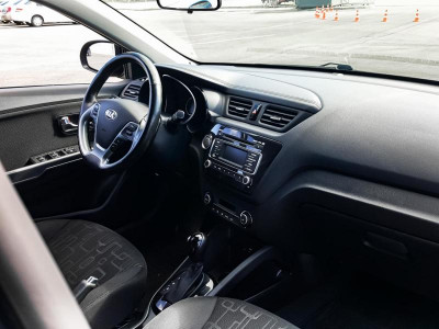 Kia Rio 1.6 AT (123 л. с.)