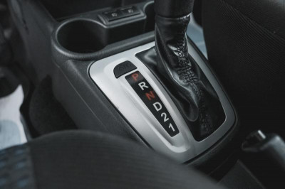 LADA Granta седан 1.6 AT 16кл (98 л. с.)