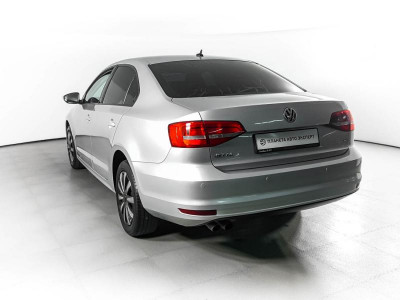 Volkswagen Jetta 1.4 TSI DSG (125 л. с.)