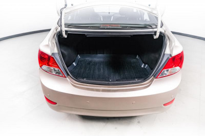 Hyundai Solaris 1.6 MT (123 л. с.)