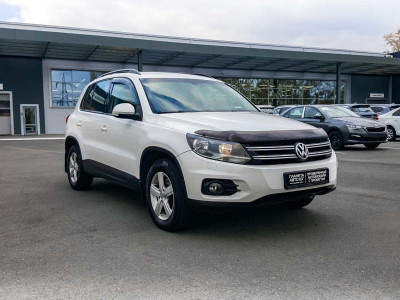 Volkswagen Tiguan 2.0d AT (140 л.с.) 4WD