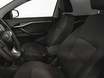 LADA Vesta SW 1.6 MT (106 л.с.)