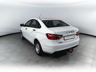 LADA Vesta 1.6 MT (106 л. с.)