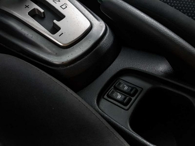 Mitsubishi Lancer 1.6 AT (98 л.с.)