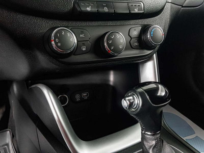 Kia ceed SW 1.6 AT (130 л. с.)