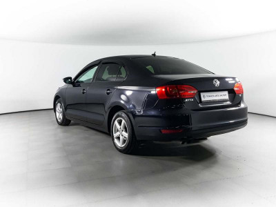 Volkswagen Jetta 1.4 TSI DSG (122 л. с.)