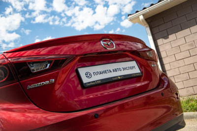 Mazda 3 1.5 AT (120 л.с.)