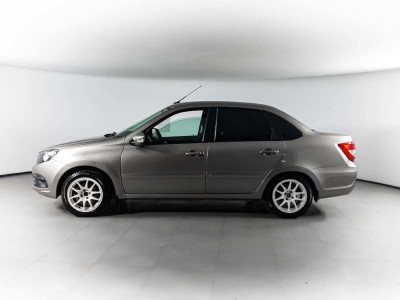 LADA Новая Granta седан 1.6 MT 8кл (87 л. с.)