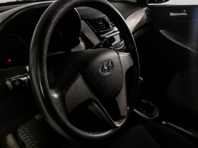 Hyundai Solaris 1.6 AT (123 л. с.)
