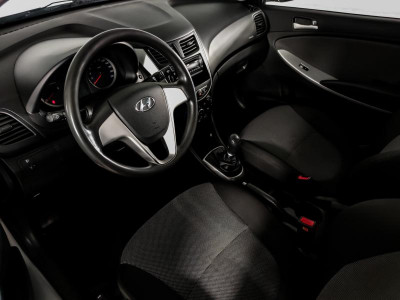 Hyundai Solaris 1.6 MT (123 л. с.)