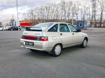 LADA 2112 1.6 MT (89 л. с.)