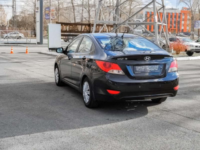 Hyundai Solaris 1.6 AT (123 л. с.)
